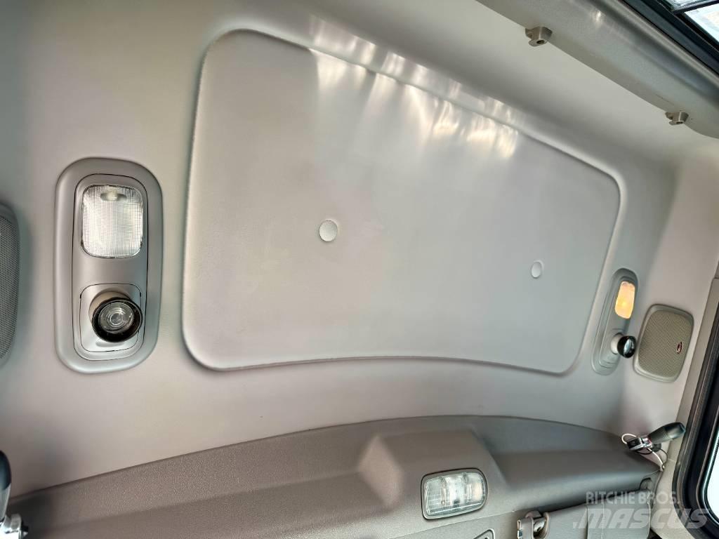 Peterbilt 388 Trekkers