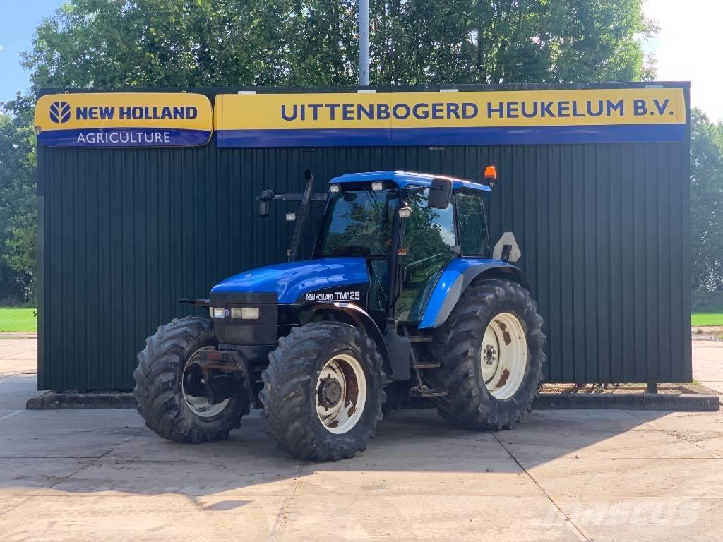 New Holland TM 125 Tractoren