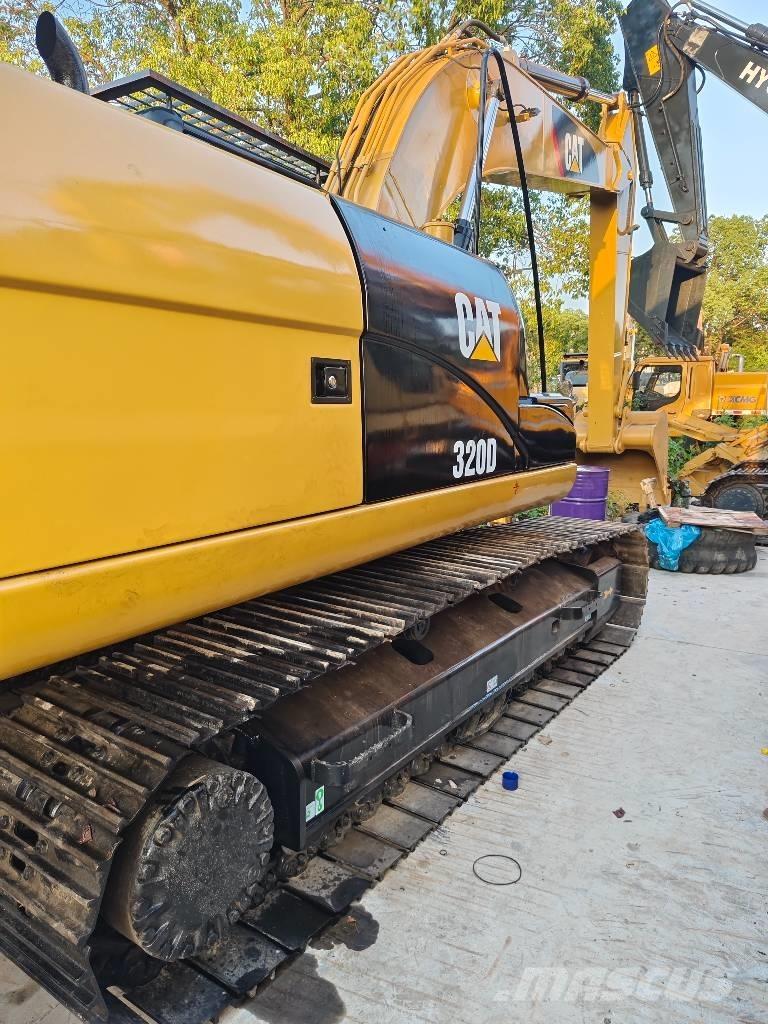 CAT 320d Rupsgraafmachines
