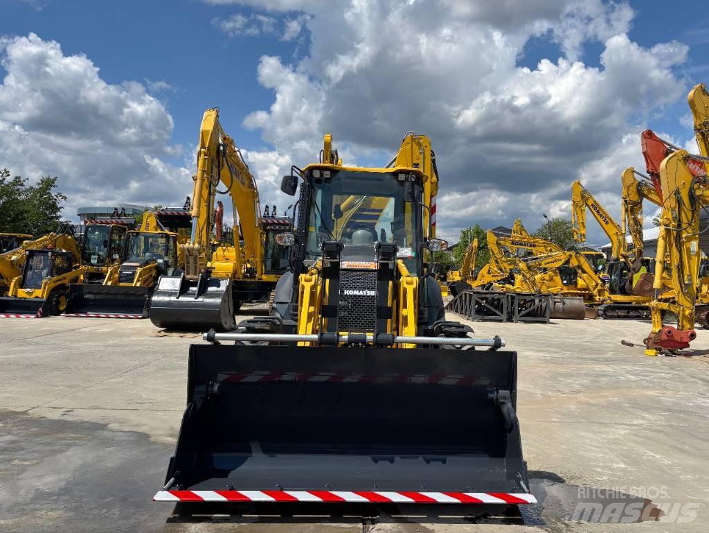 Komatsu WB93R-8E0 Graaf-laadcombinaties