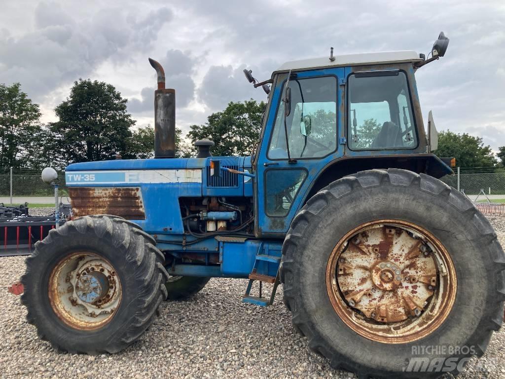 Ford TW 35 Tractoren