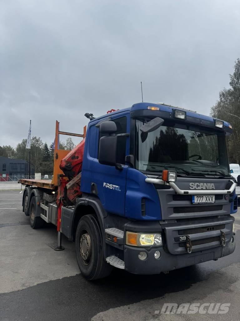 Scania P 380 Vlakke laadvloer met kraan
