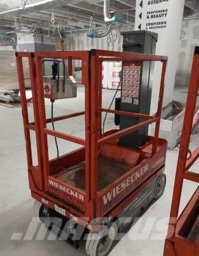 SkyJack SJ 12 Schaarhoogwerkers