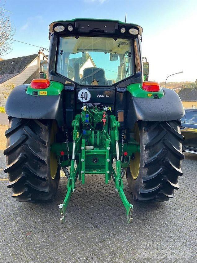 John Deere 6090M Tractoren