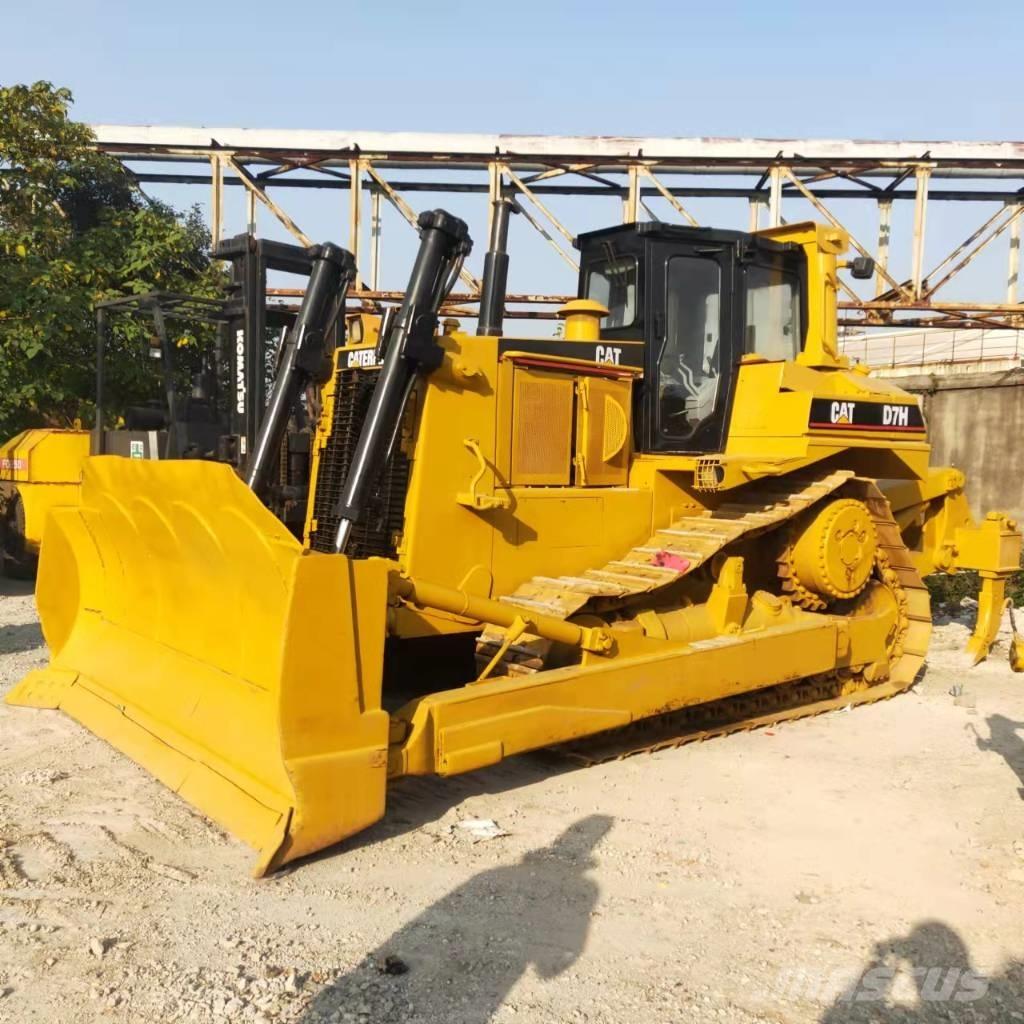 CAT D7H Rupsdozers