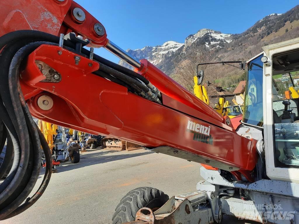 Menzi Muck M530 Wielgraafmachines