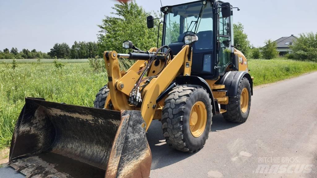 CAT 908M Wielladers