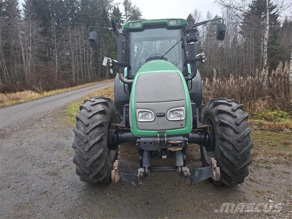 Valtra T190 7.4 Tractoren