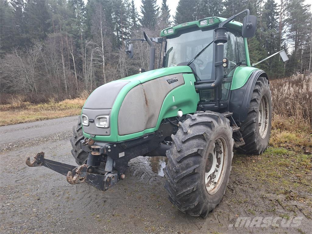 Valtra T190 7.4 Tractoren