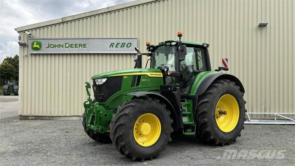 John Deere 6M240 Tractoren