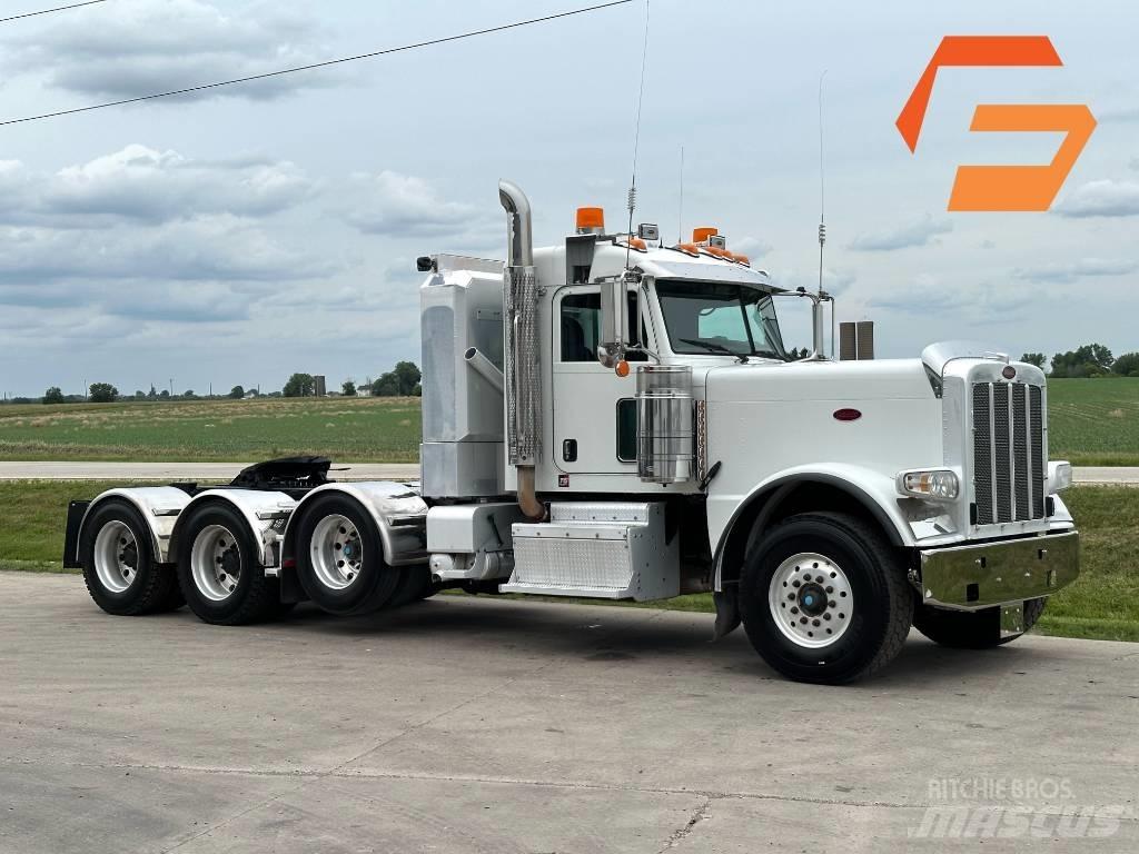 Peterbilt 389 Trekkers