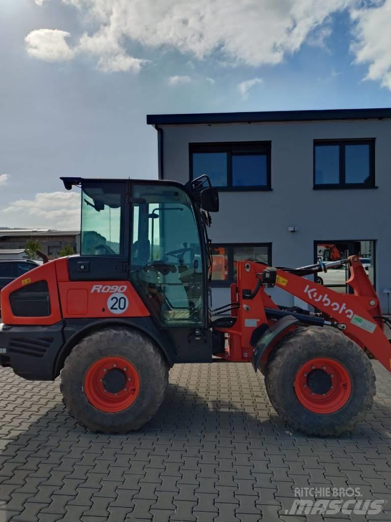 Kubota R 082 Wielladers