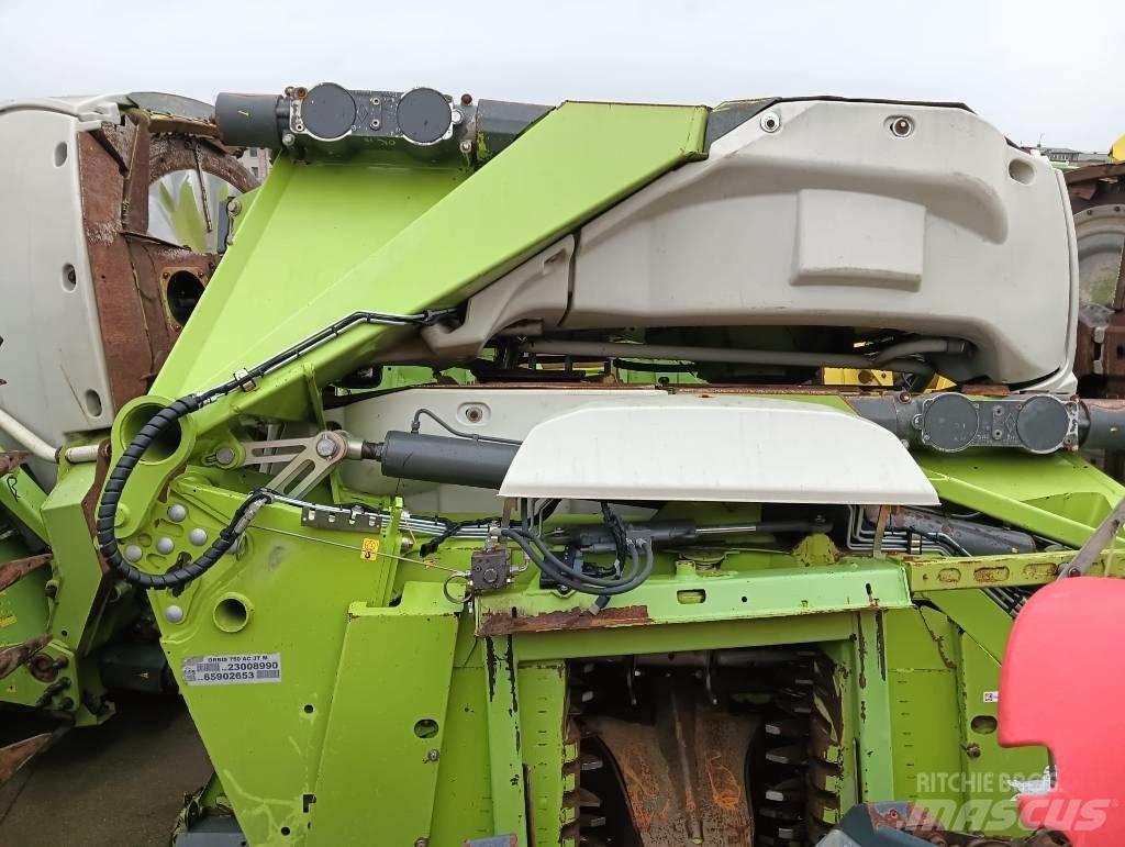 CLAAS ORBIS 750 Zelfrijdende veldhakselaars