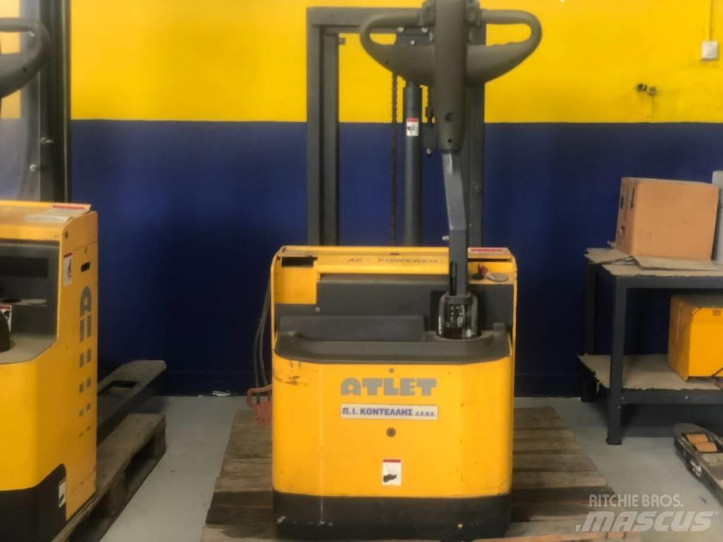 Atlet CSL 160 Zelfrijdende stapelaars