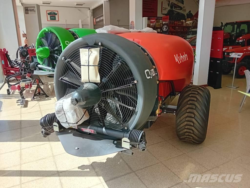 Kubota XTA3120 Getrokken spuitmachines