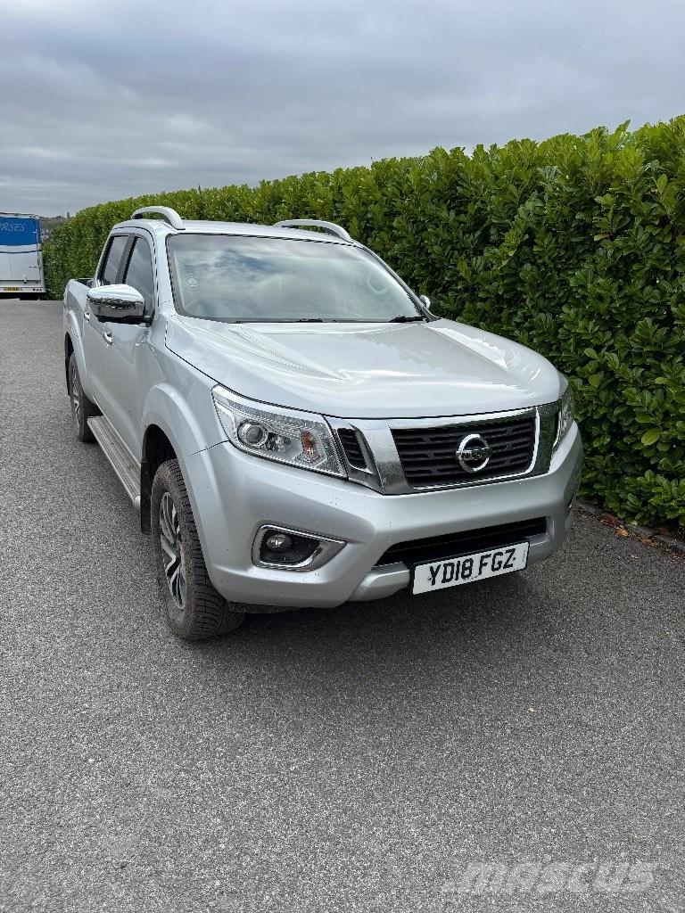 Nissan Navara Bestelwagens met open laadbak
