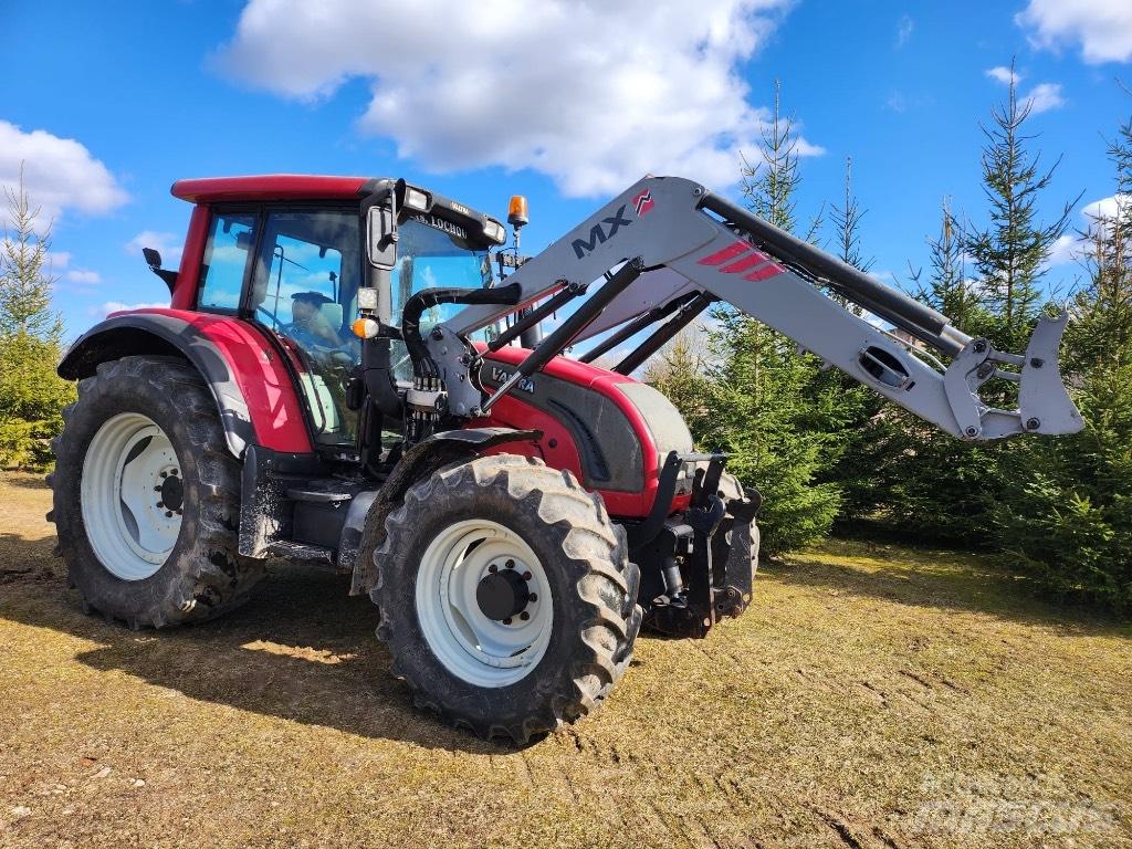 Valtra N122 Versu Tractoren
