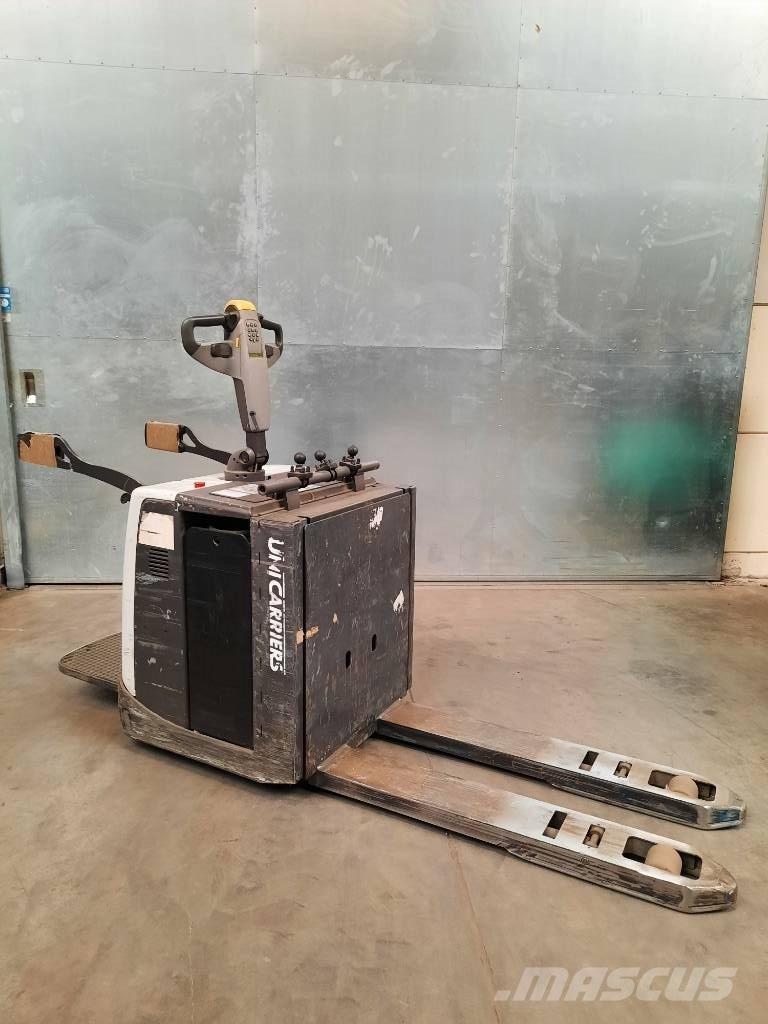 UniCarriers 200PMR Meerij pallettruck met platform