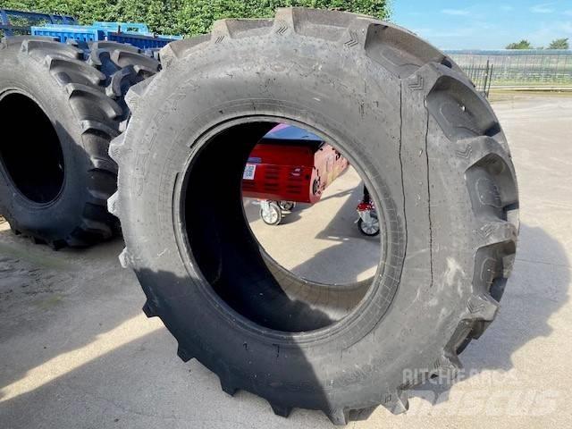 Galaxy 710/70R38 Banden, wielen en velgen