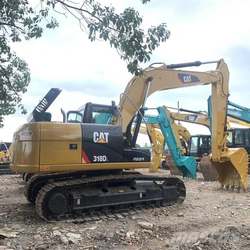 CAT 318 D Rupsgraafmachines