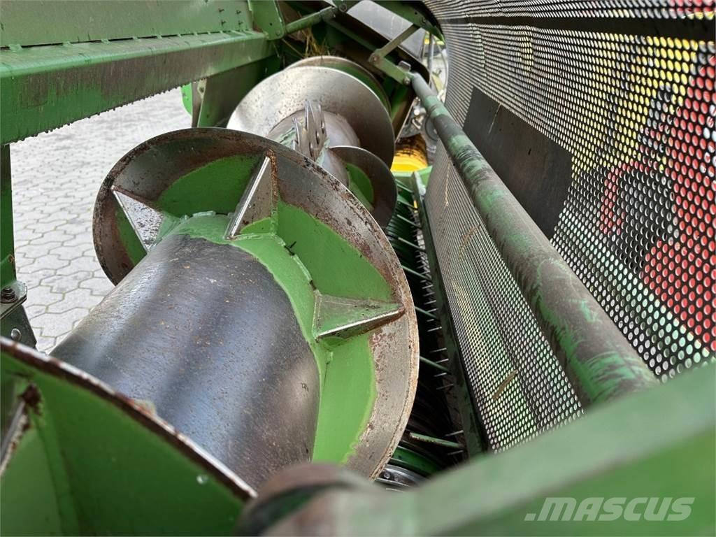 Krone Big X 770 Getrokken veldhakselaar