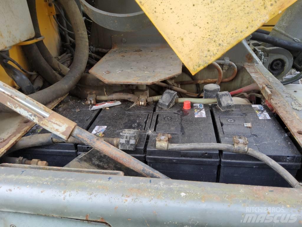 Volvo EW 200 Wielgraafmachines