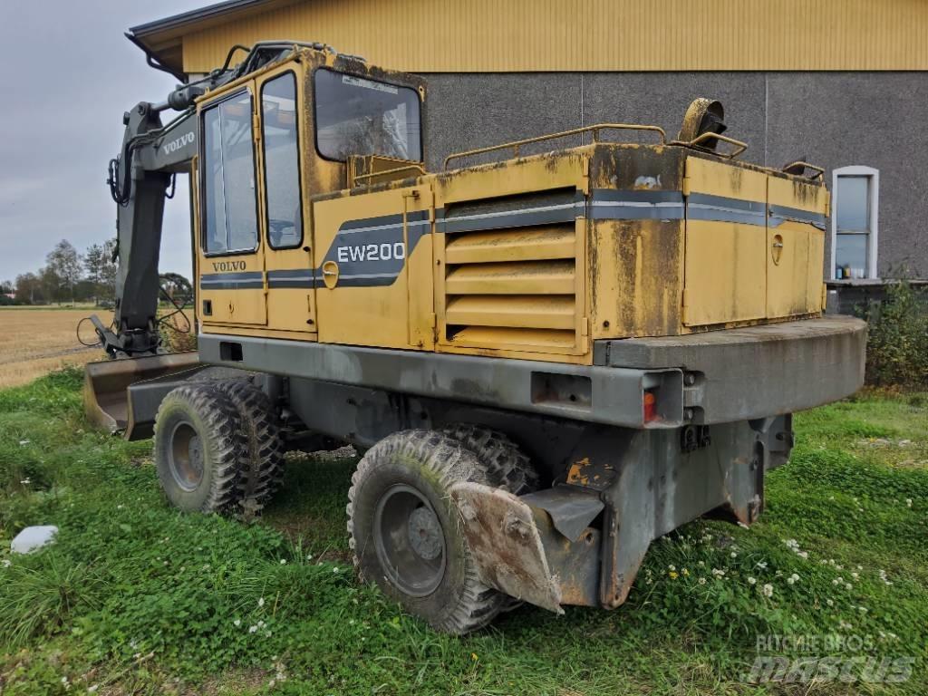 Volvo EW 200 Wielgraafmachines
