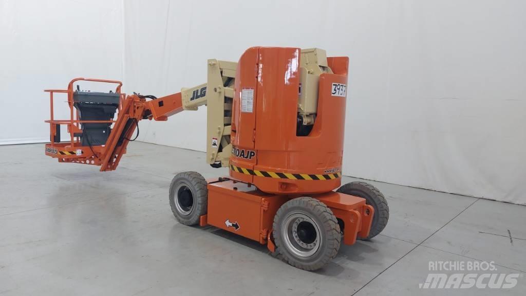 JLG E300AJP Knikarmhoogwerkers