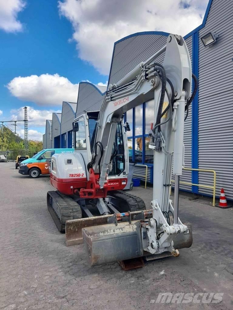 Takeuchi TB 250-2 Minigraafmachines < 7t