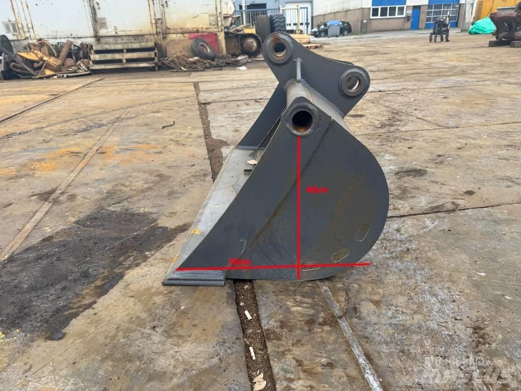 CAT 306 307 bucket Bakken