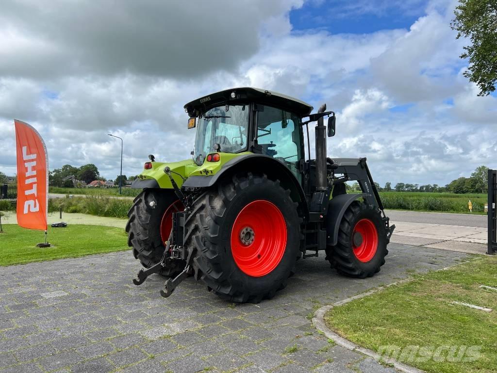 CLAAS Arion 530 CIS Tractoren