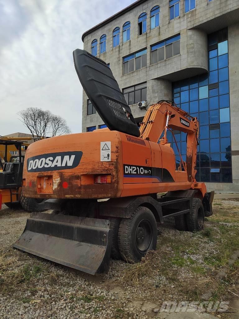Doosan DH 210 W-7 Wielgraafmachines