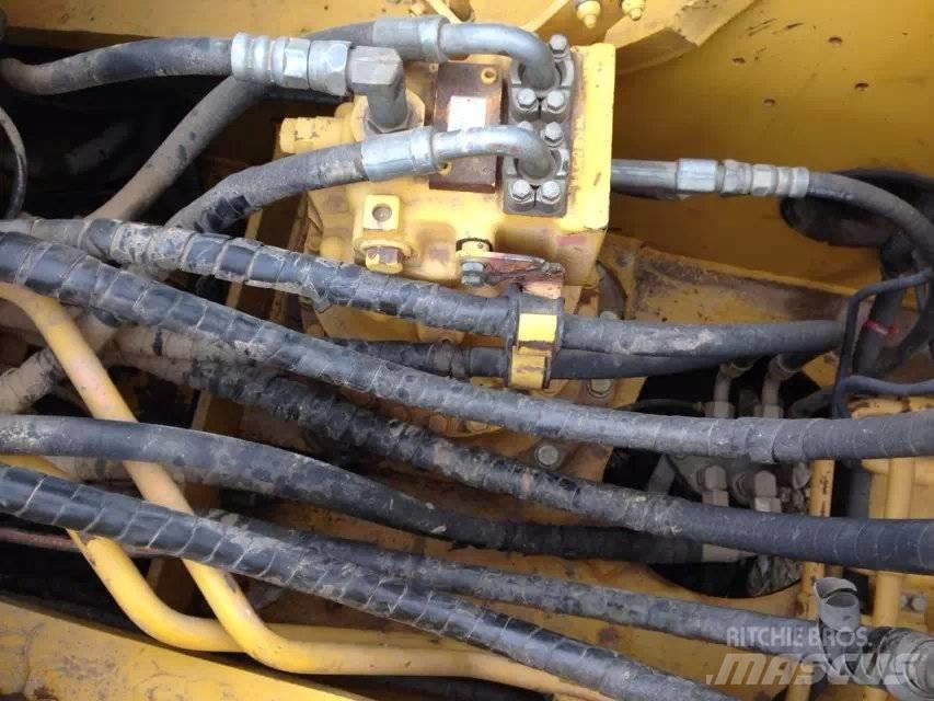 Komatsu pc220-7 Rupsgraafmachines