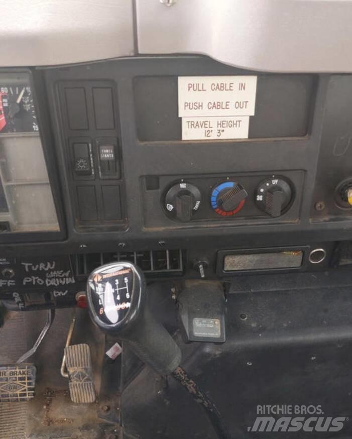 International 4700 Onderhoud voertuigen