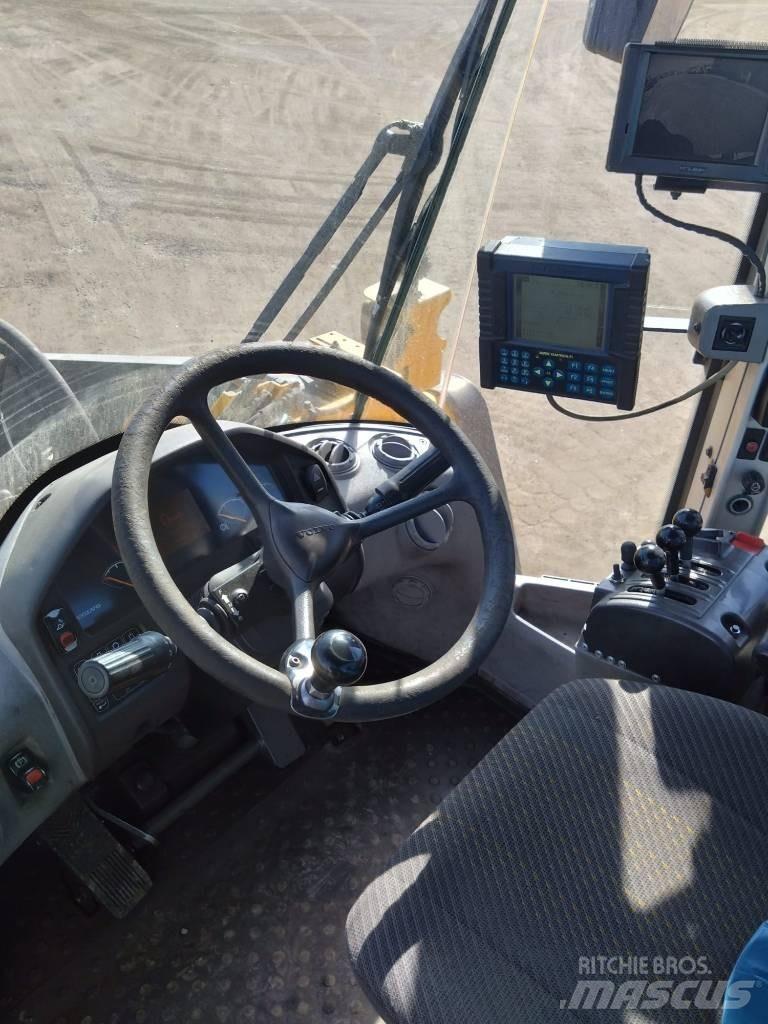 Volvo L 220 F Wielladers