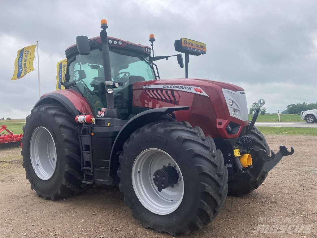McCormick X8.680 Tractoren