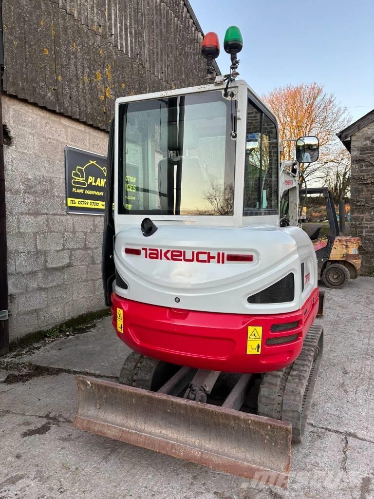 Takeuchi TB 230 Minigraafmachines < 7t