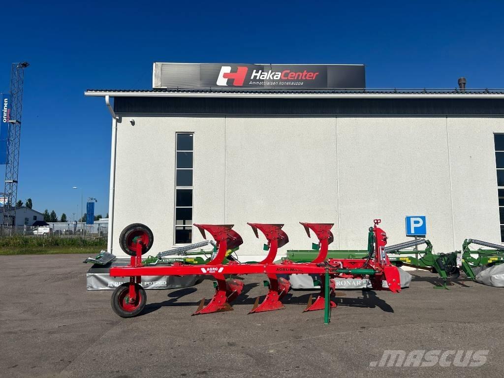 Agro-Masz PO3 Wentelploegen