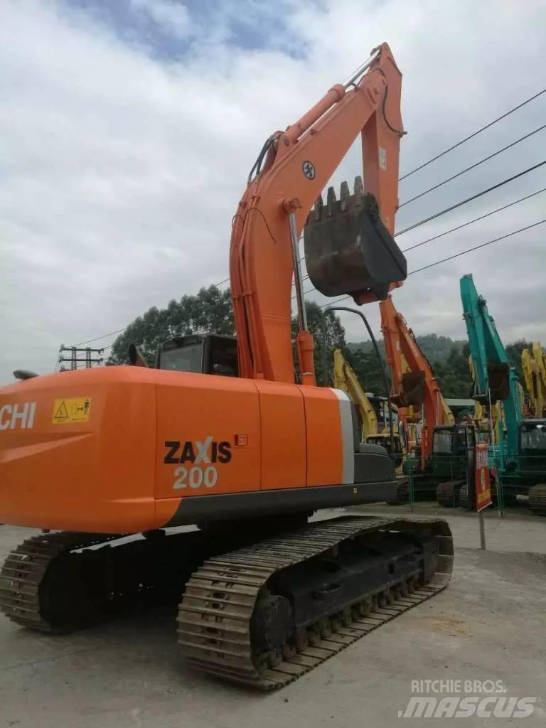 Hitachi ZX 200 Rupsgraafmachines