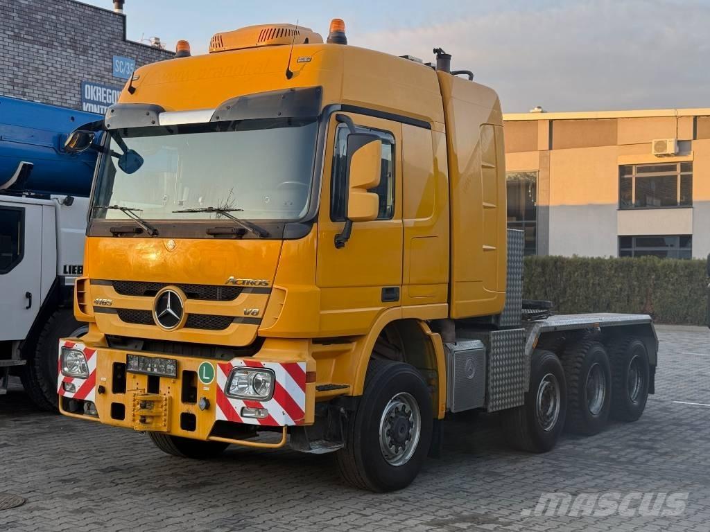 Mercedes-Benz 4165 Trekkers