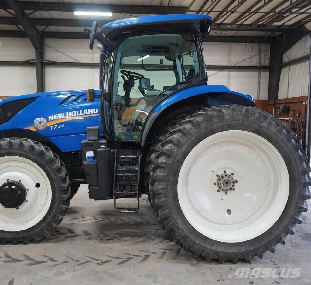 New Holland T 7.210 Tractoren