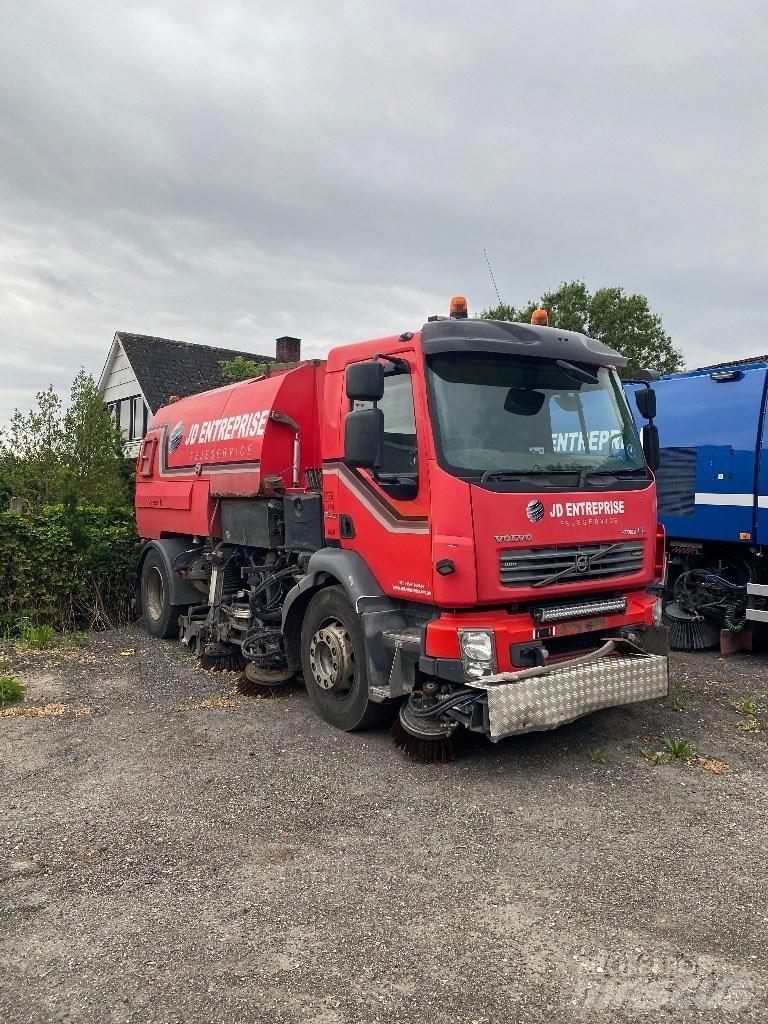 Volvo FL 240 Veegwagens