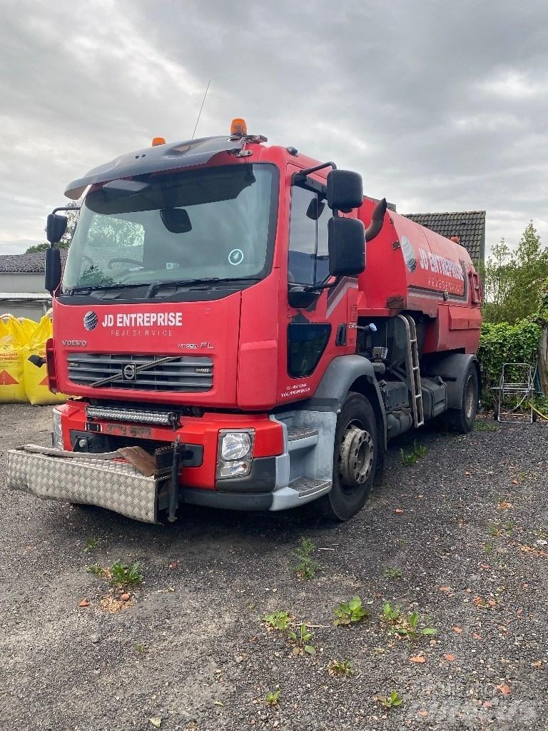 Volvo FL 240 Veegwagens