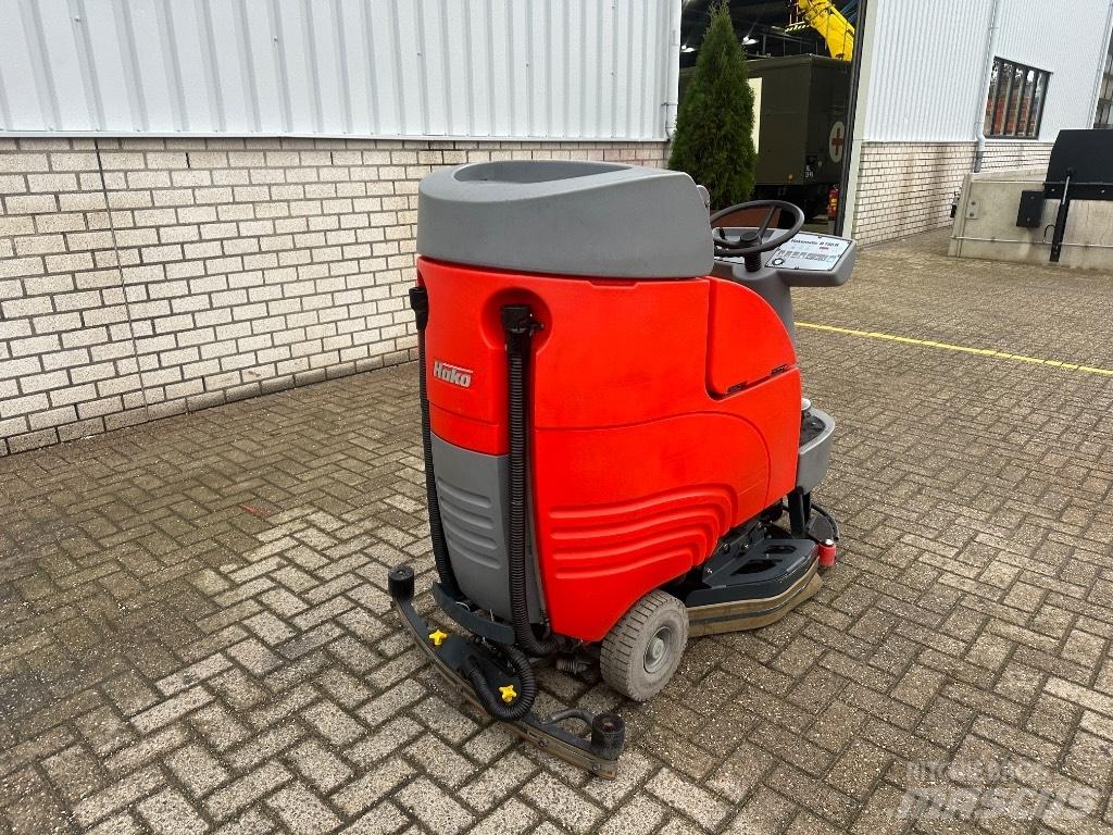 Hako B 750 R SOLD Veegmachines