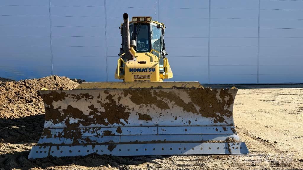 Komatsu D 61 PXI-23 Rupsdozers