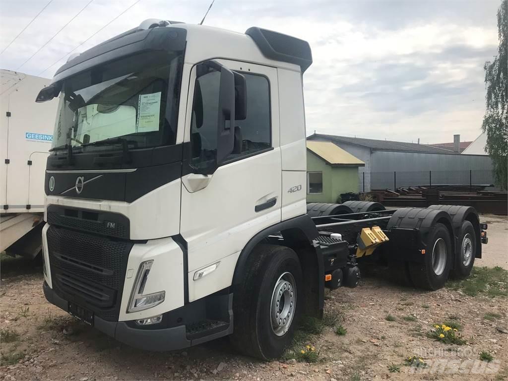 Volvo FM 420 6X2 Chassis met cabine