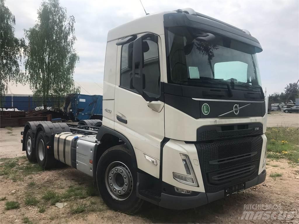 Volvo FM 420 6X2 Chassis met cabine