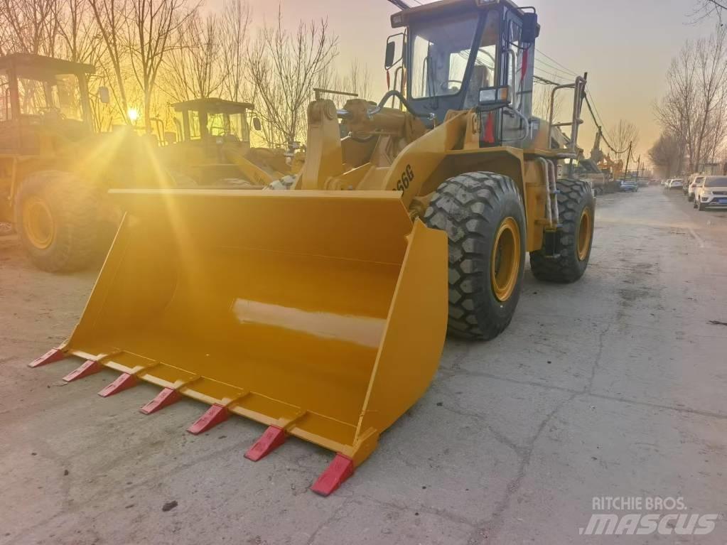 CAT 966G Wielladers