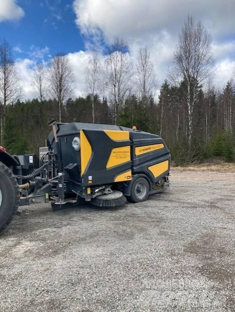 Schmidt Wasa 300+ Veegmachines