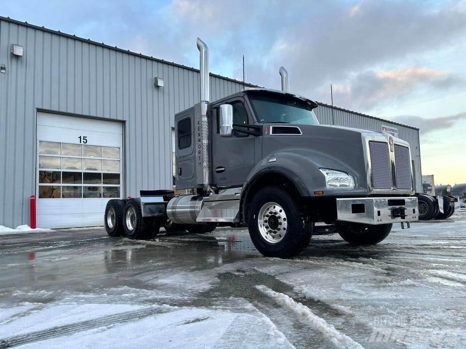 Kenworth T 880 Trekkers